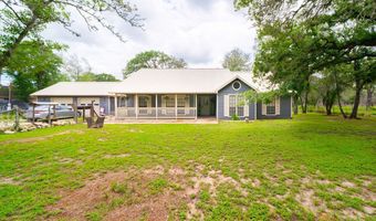 759 FALLING LEAVES Dr, Adkins, TX 78101