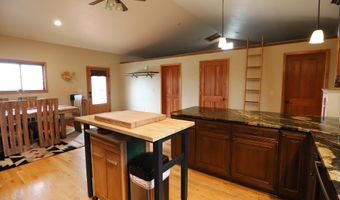 15 Helen Ln, Banner, WY 82832