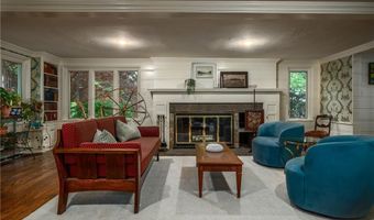 2 Cherry Ln, Bristol, RI 02809