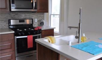 368 Broad St, Bridgeport, CT 06604