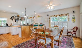 62 Meridian Rd, Beaufort, SC 29907