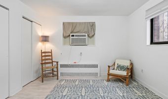 1581 N COLONIAL Ter 201-X, Arlington, VA 22209