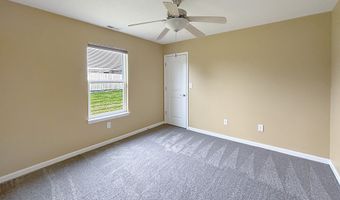 930 Penstock Ct, Avon, IN 46123