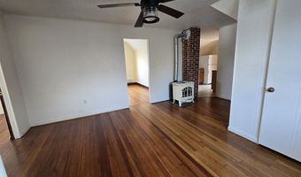 389 Carroll Ave, Bridgeport, CT 06607