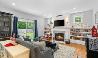 360 Pleasant St, East Providence, RI 02916