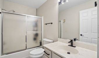 305 NE 16th St, Ankeny, IA 50021