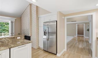 483 Concord Downs Ln, Aurora, OH 44202