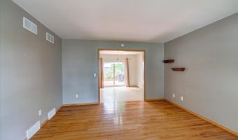 1406 Dewberry Dr, Madison, WI 53719