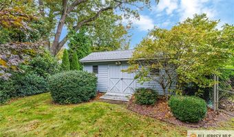 608 Raritan Ave, Atlantic Highlands, NJ 07716