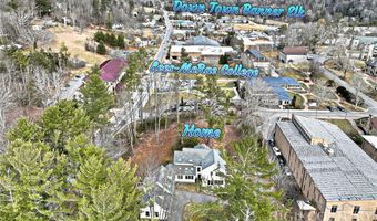 140 Library Ln, Banner Elk, NC 28604