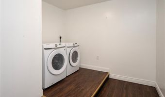 413 High St, Bristol, RI 02809