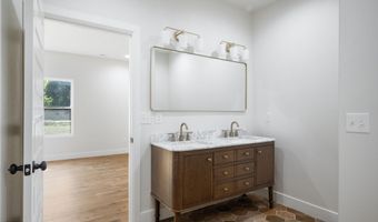 17 Builders Ln, Anderson, MO 64831