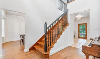 2 E KELLY PARK Rd, Apopka, FL 32712