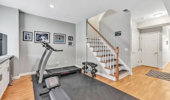 51 Faith Ln 51, Danbury, CT 06810