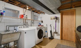 1615 S Kaspar Ave, Arlington Heights, IL 60005