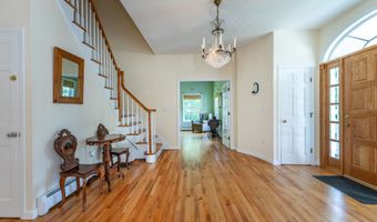 37 Woodruff Ln, Cornwall, CT 06796