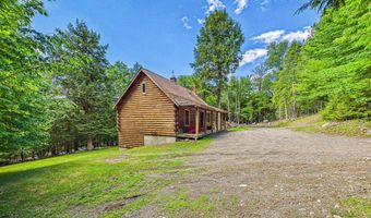 15 N Ridge Rd, Beaver Cove, ME 04441
