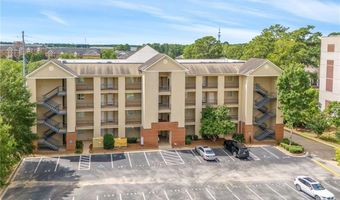 696 W MAGNOLIA Ave, Auburn, AL 36830