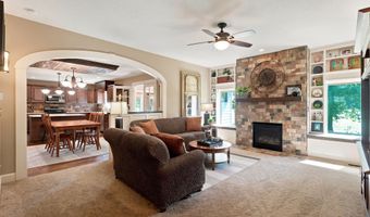 18736 Roselle Cv, Auburn, IN 46706