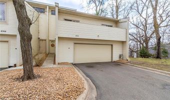 8372 Lower 138th Ct, Apple Valley, MN 55124