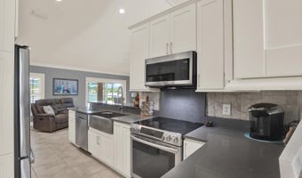 7602 CLAIR WOOD Ct, Apollo Beach, FL 33572