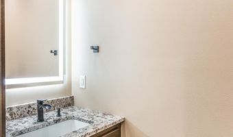 2816 E Sunflower Cir, Brandon, SD 57005