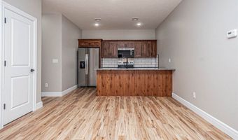 1800-1802 Broadfoot Dr, Abilene, KS 67410