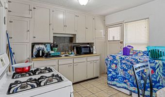 2214 Arizona Ave, El Paso, TX 79930