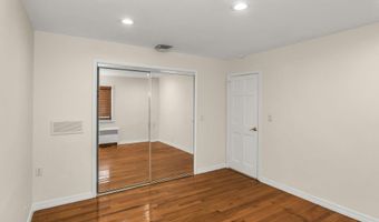 260 Oakridge Ln, Albertson, NY 11507