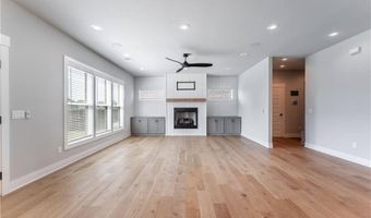 3601 SW Aurora Ln, Bentonville, AR 72713