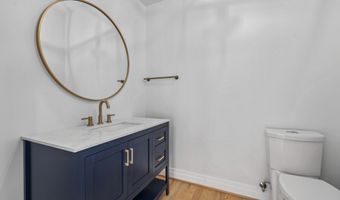 924 28TH St S, Arlington, VA 22202