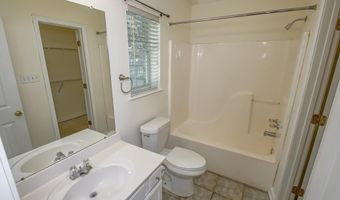 1352 Harwich Dr, Baton Rouge, LA 70820