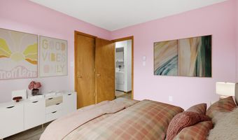 565 Clark Ave APT 17, Bristol, CT 06010