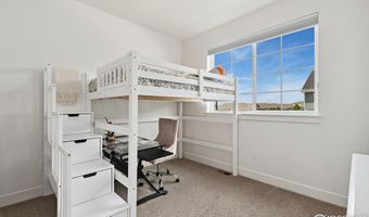 760 Crossbill Dr, Berthoud, CO 80513