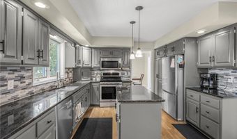14994 Crane St NW, Andover, MN 55304