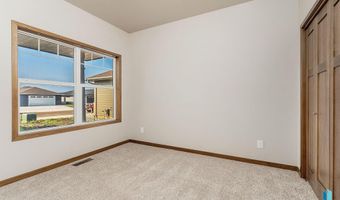 2404 E Brek St, Brandon, SD 57005