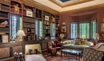 14 Leroy Ave, Newport, RI 02840