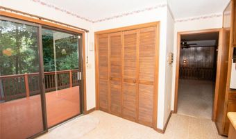 3570 Castlehill Ct, Tucker, GA 30084