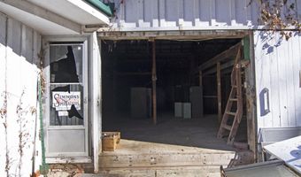 532 Spring St, Alderson, WV 24910