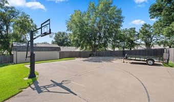 2524 Georgetown Cir, Bartlesville, OK 74006