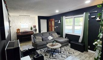 2920 E 36th St, Des Moines, IA 50317