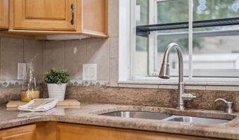 2937 S BERMUDA Ave, Apopka, FL 32703