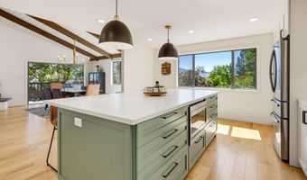 1509 Woodland Dr, Ashland, OR 97520
