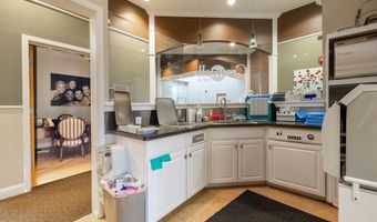 30 Country Squire Dr, Cromwell, CT 06416
