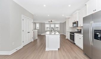 523 ABIGAIL Ave, Waynesboro, PA 17268
