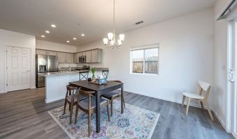 13722 Larkspur Way, Armona, CA 93202