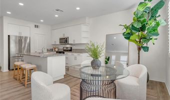 928 E Twill Ct, Anaheim, CA 92802