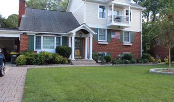 7703 NEWCASTLE Dr, Annandale, VA 22003