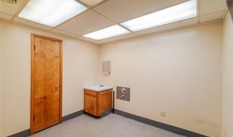 710 Commercial St, Atchison, KS 66002