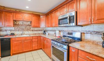 1005 Maple Dr, Alamogordo, NM 88310